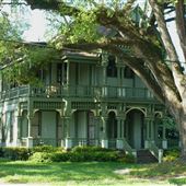 1752 Dauphin St