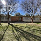 Spring Hill College - Deignan Hall (Chemistry)