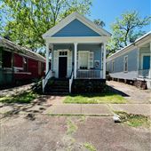 959 Savannah St - Washington Square