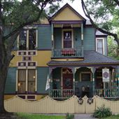 Petrinovich Inn "The Mardi Gras House"