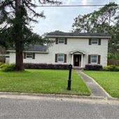 Eastman Home / Fairwood Neighborhood