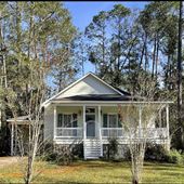 Rural Creole-style Cottage near fish river - Draft
